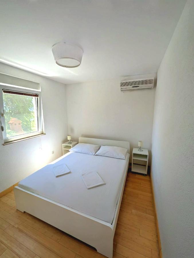 City Apartment Omiš Exteriör bild